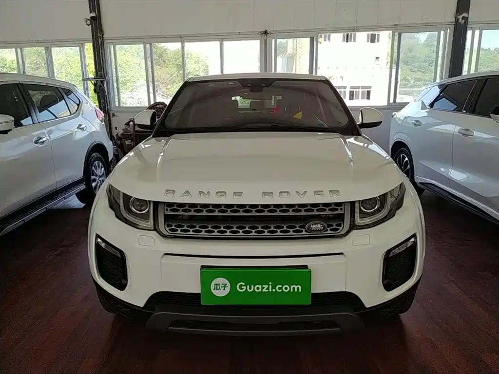 Land Rover Evoque 2019 — фото 3