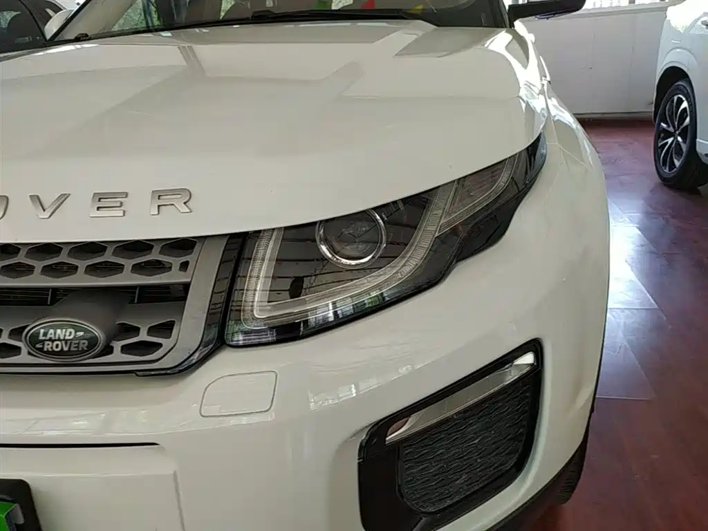 Land Rover Evoque 2019 — фото 24