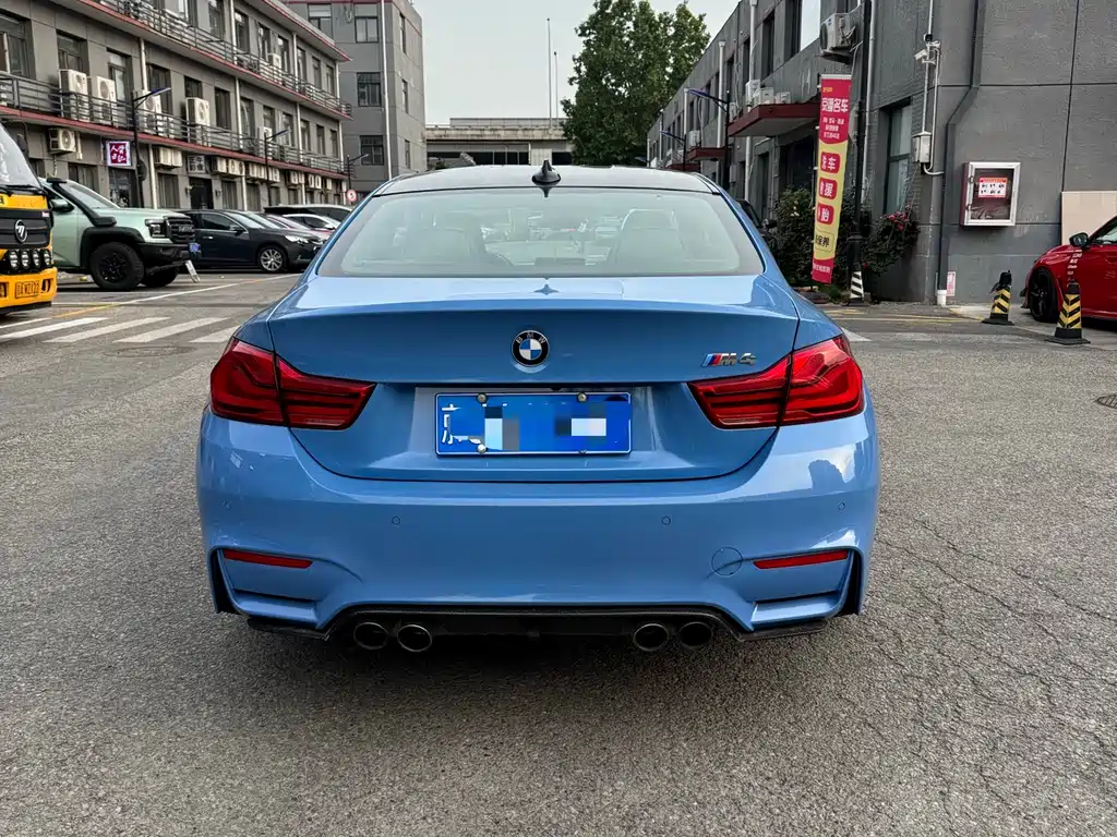 BMW M4 2018 — фото 10