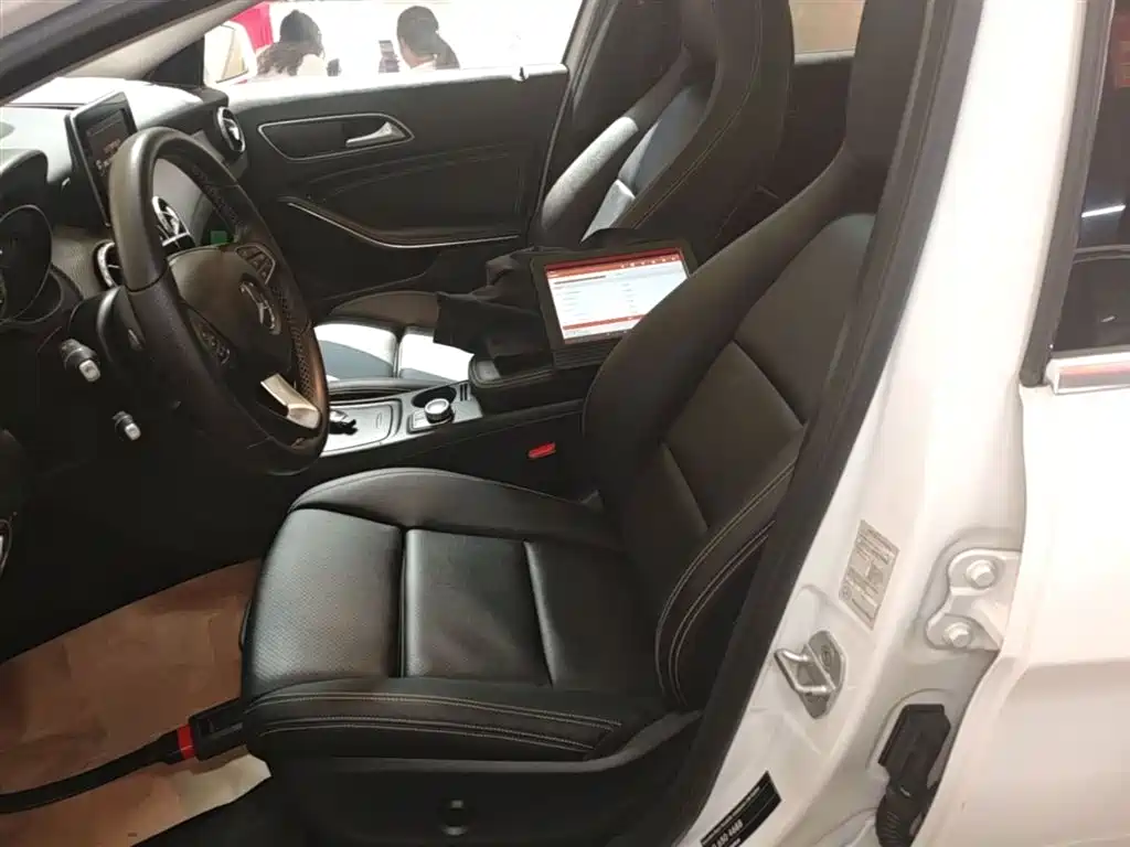 Mercedes-Benz GLA 2017 — фото 15