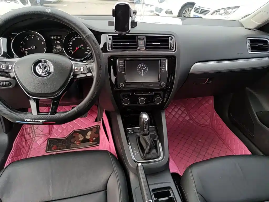 Volkswagen Sagitar 2018 — фото 13