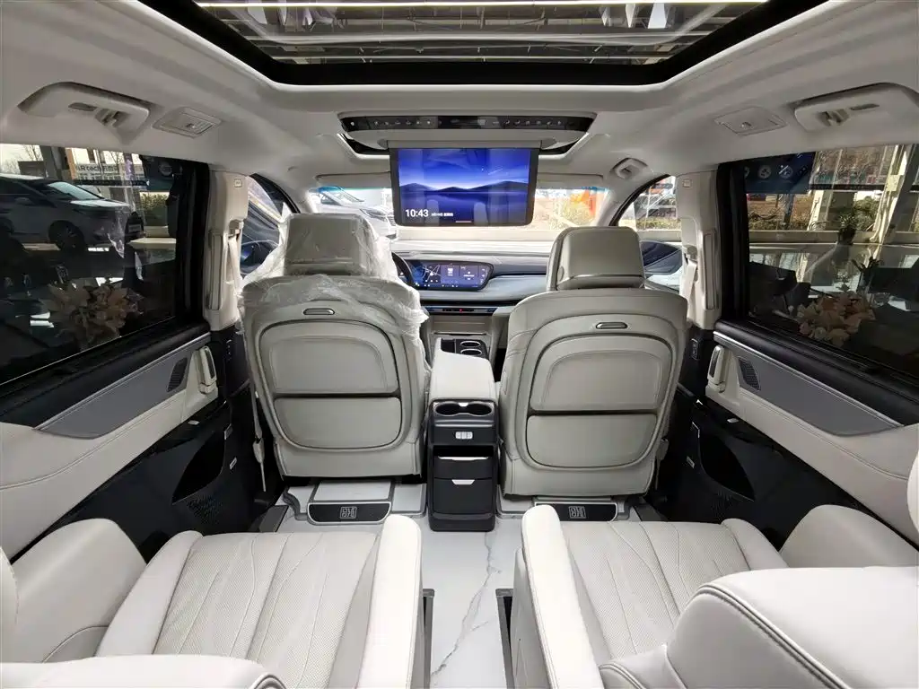 Buick GL8 Hybrid 2025 — фото 15