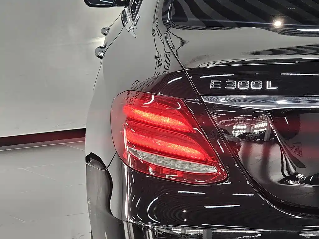 Mercedes-Benz E-Class 2019 — фото 4