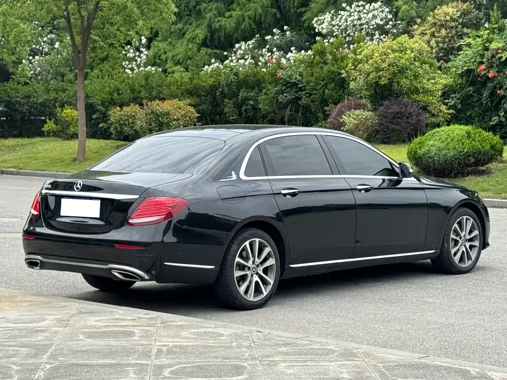 Mercedes-Benz E-Class 2018 — фото 4