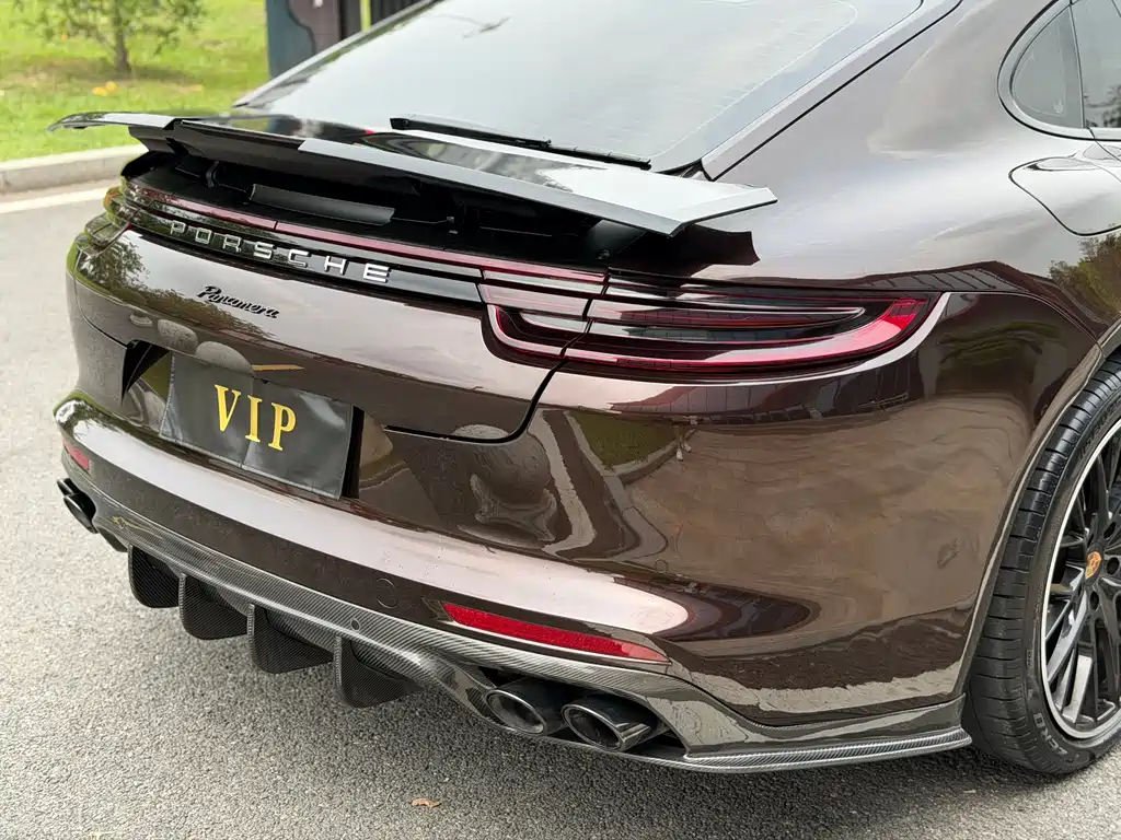 Porsche Panamera 2018 — фото 10