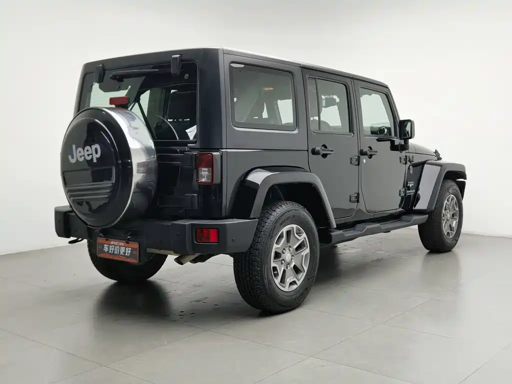 Jeep Wrangler 2017 — фото 2