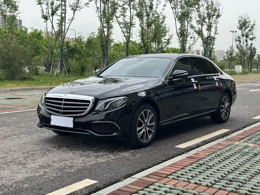 Mercedes-Benz E-Class 2019 — фото 1