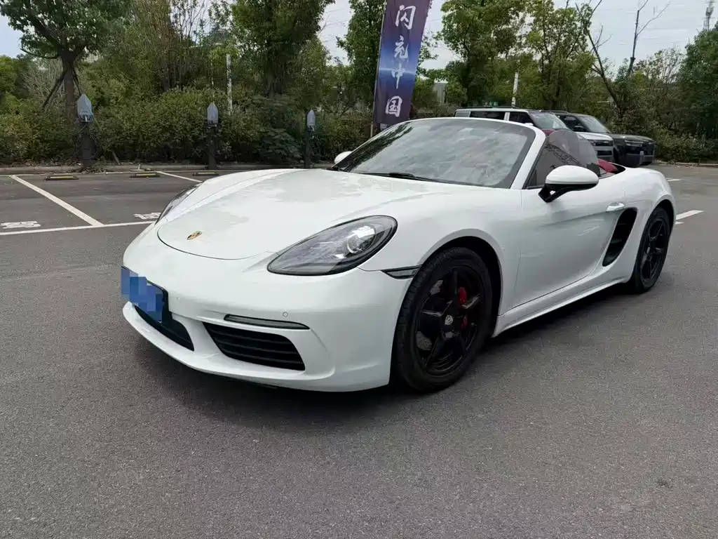 Porsche 718 2016