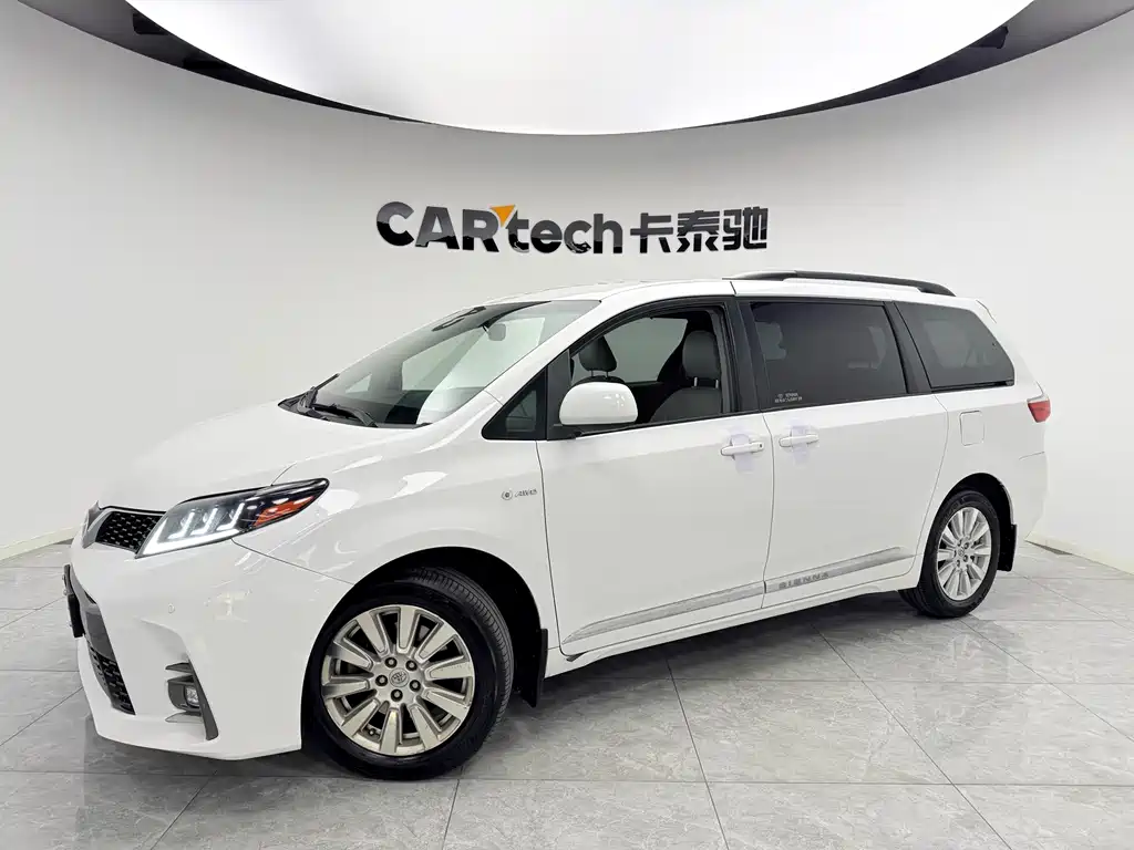 Toyota Sienna 2017 — фото 2