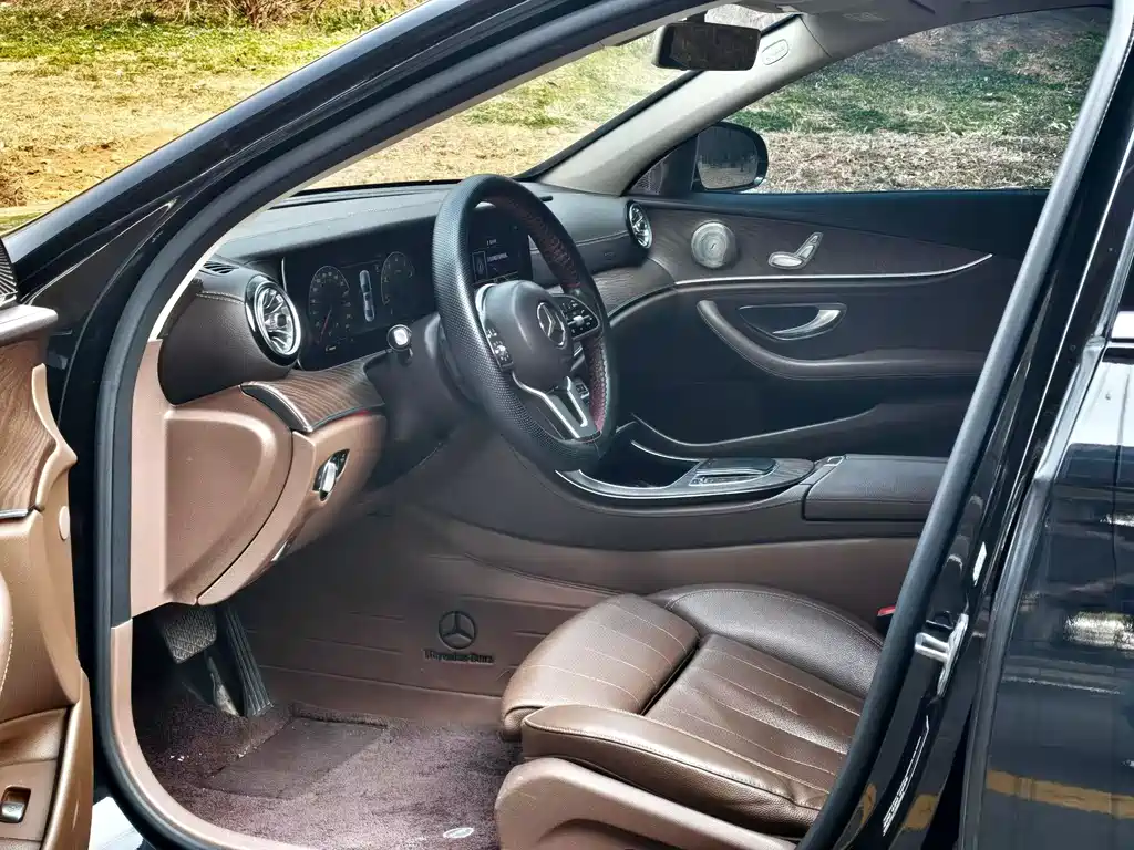 Mercedes-Benz E-Class 2019 — фото 8