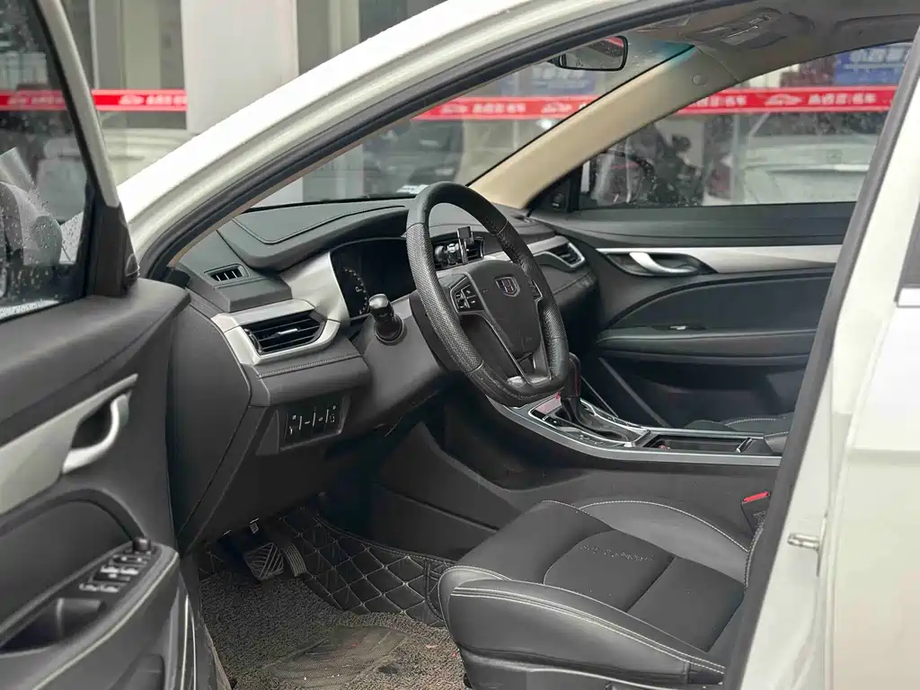 Geely Emgrand 2018