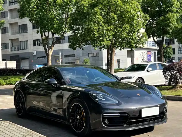 Porsche Panamera 2017