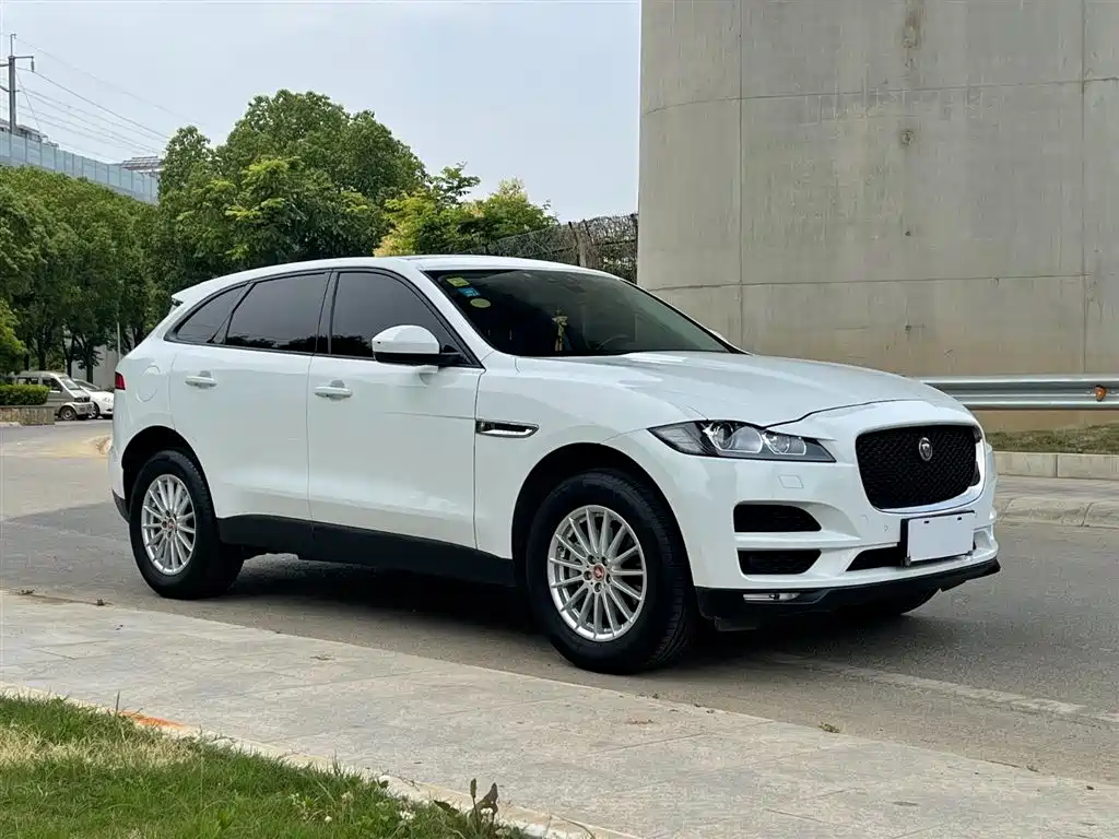 Jaguar F-PACE 2018 — фото 4