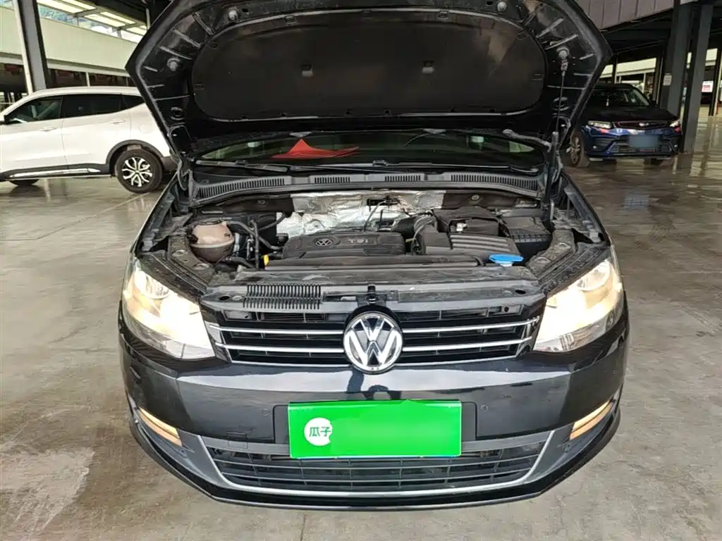 Volkswagen Sharan 2017 — фото 20