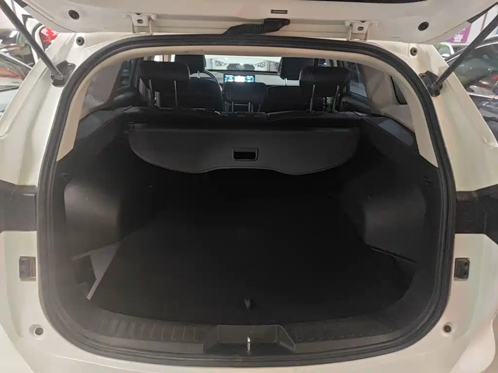 Haval H6 2023 — фото 19