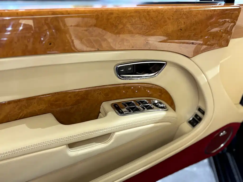Bentley Mulsanne 2013 — фото 9