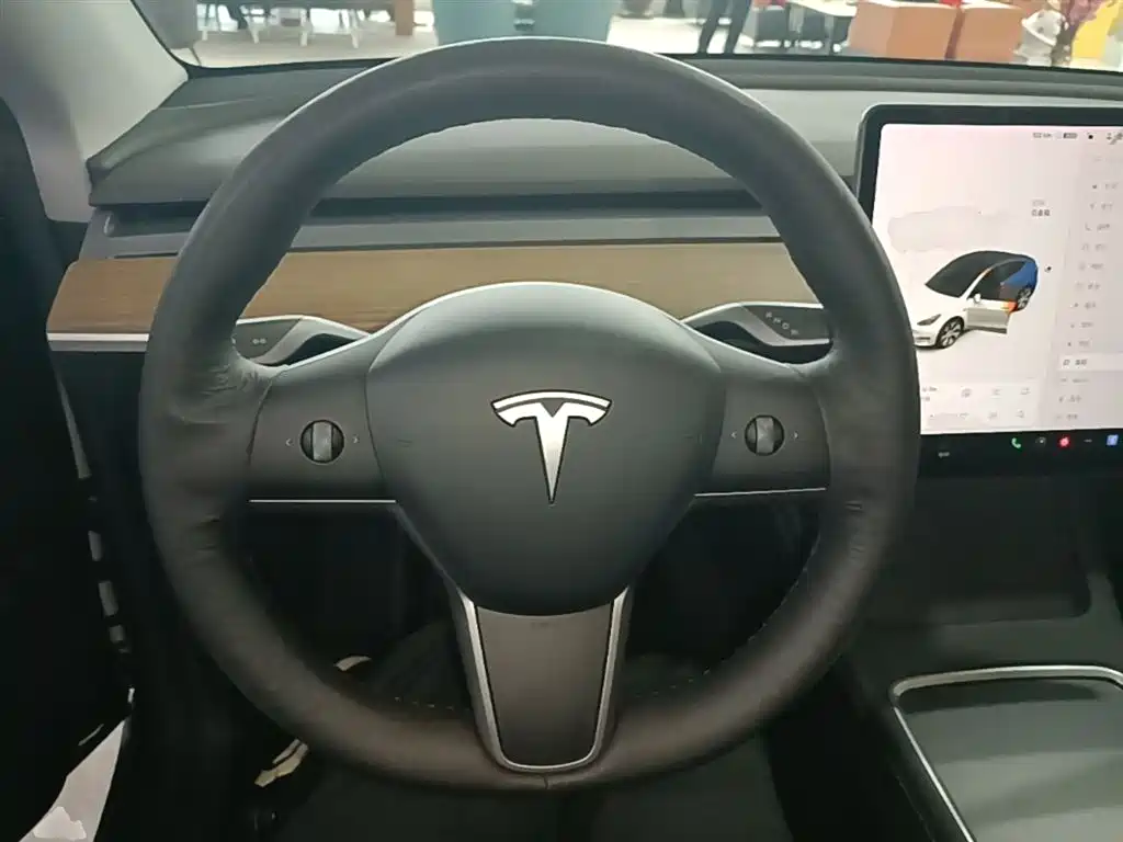 Tesla Model Y 2021 — фото 11