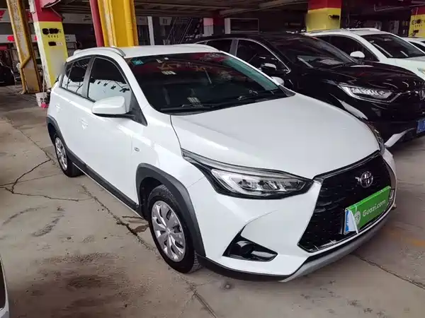 Toyota Yaris L 2022