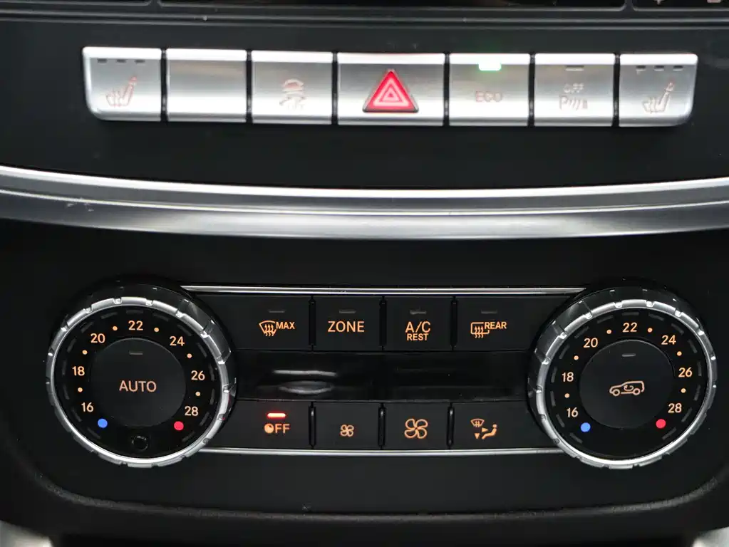 Mercedes-Benz M-Class 2014 — фото 13