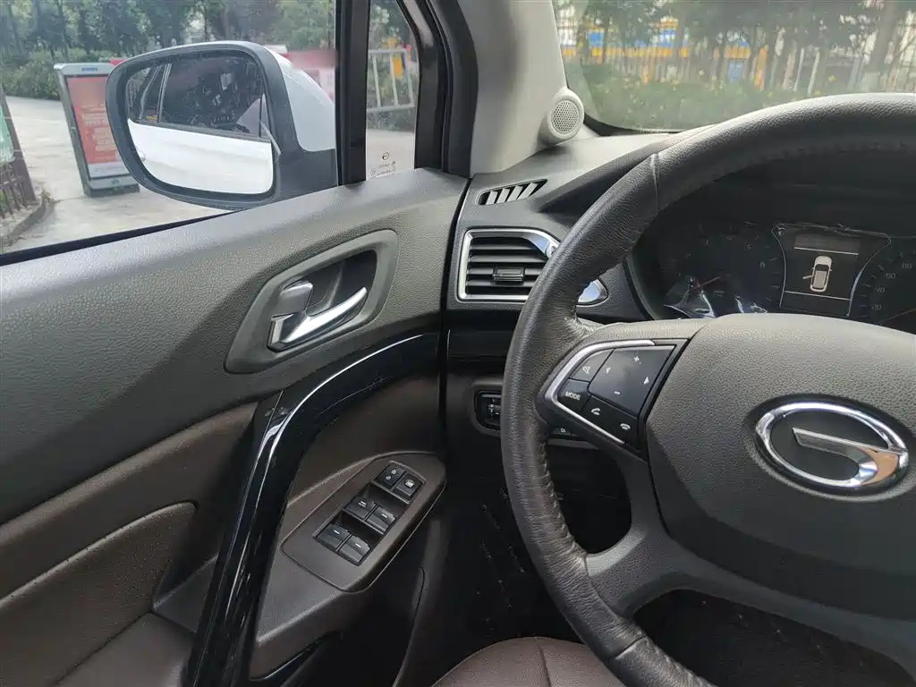 GAC Motor Trumpchi GS4 2017 — фото 16