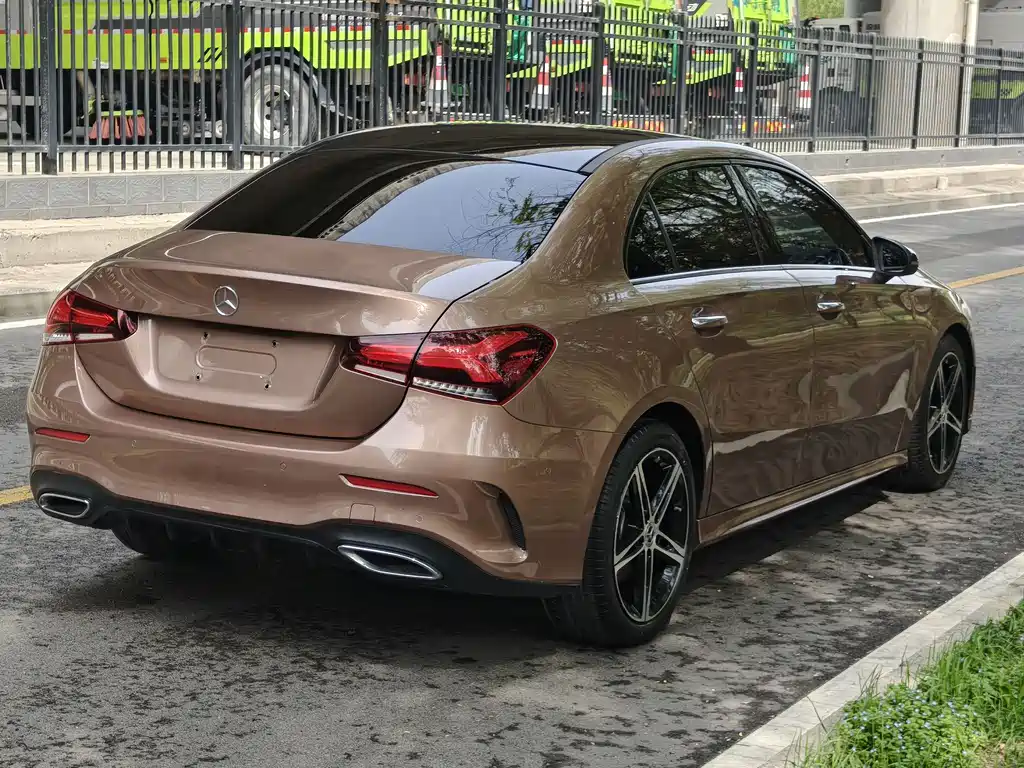 Mercedes-Benz A-Class 2020 — фото 14
