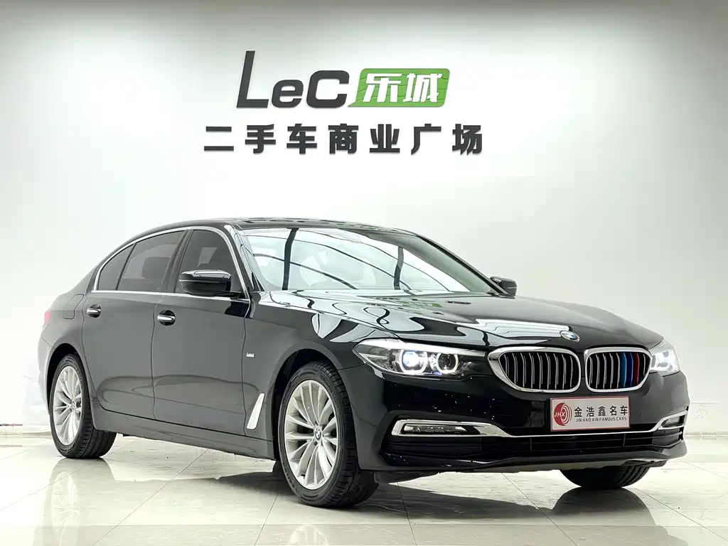 BMW 5 Series 2018 — фото 3