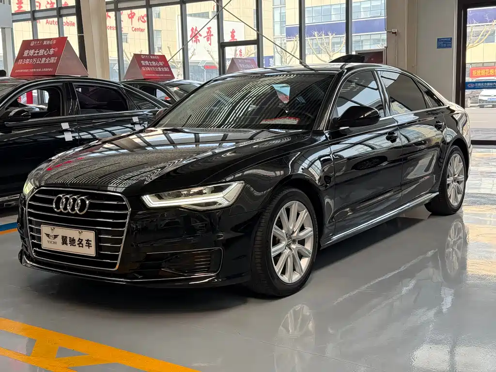 Audi A6L 2018 — фото 1
