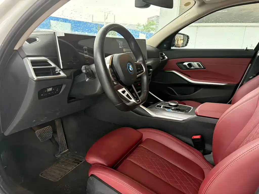 BMW i3 2024 — фото 7