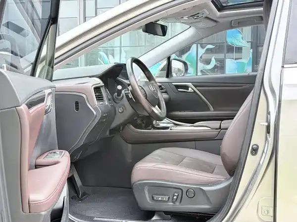Lexus RX 2020