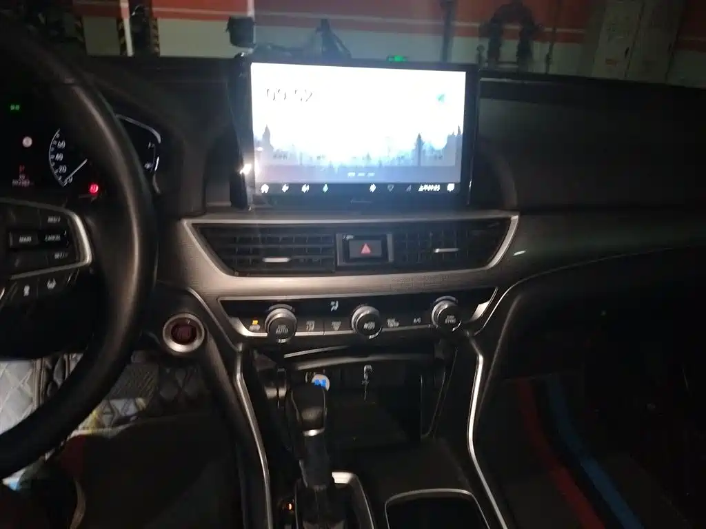 Honda Accord 2021 — фото 10