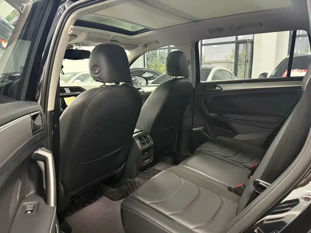 Volkswagen Tiguan L 2020