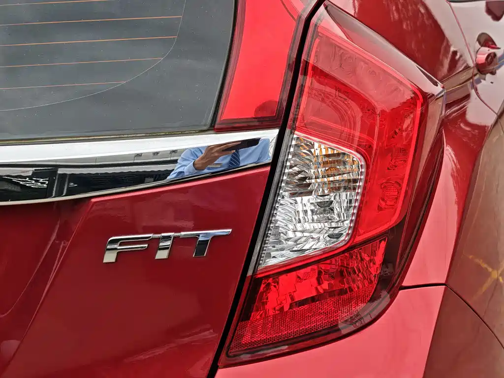 Honda Fit 2015 — фото 23