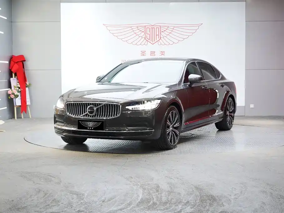 Volvo S90 2024 — фото 1