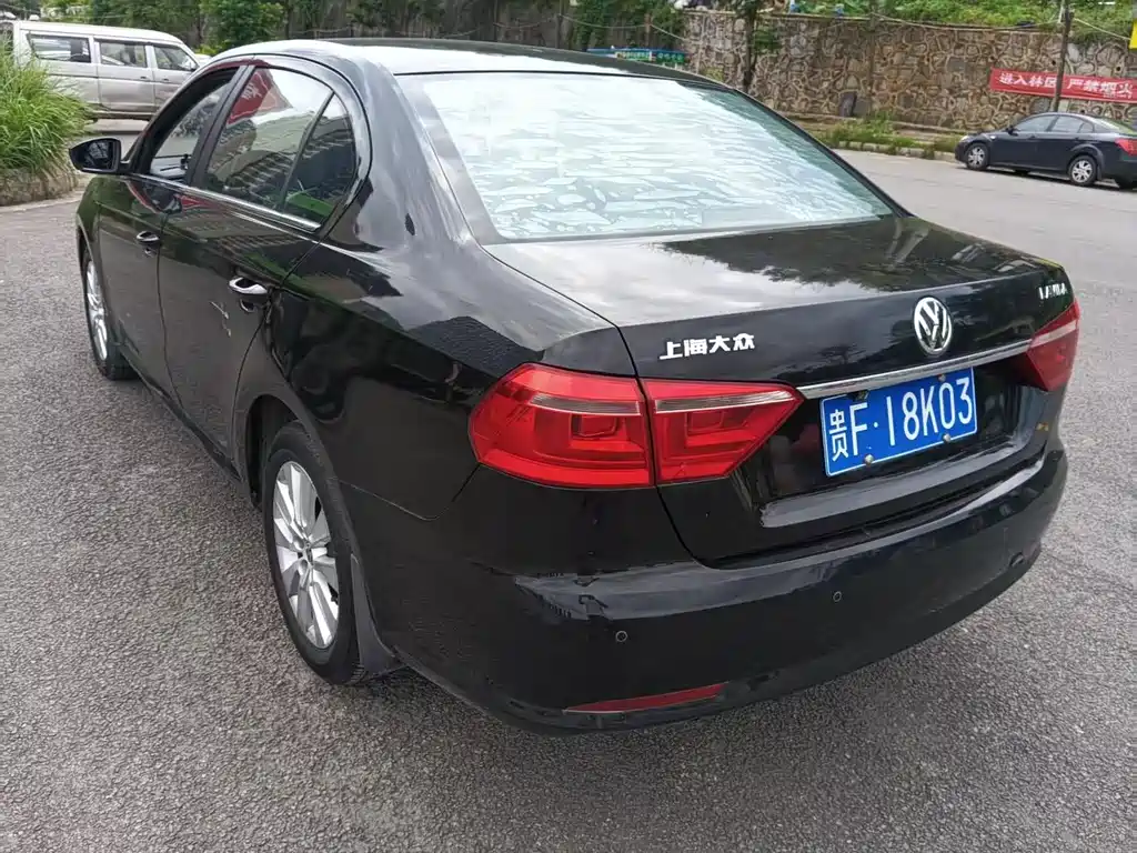 Volkswagen Lavida 2013