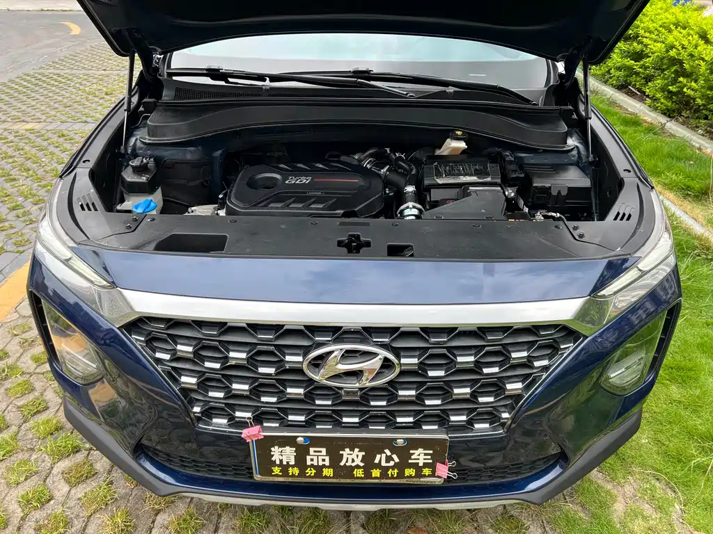 Hyundai Santa Fe 2020 — фото 10