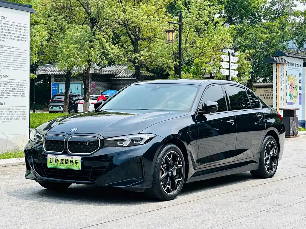 BMW i3 2024 — фото 1