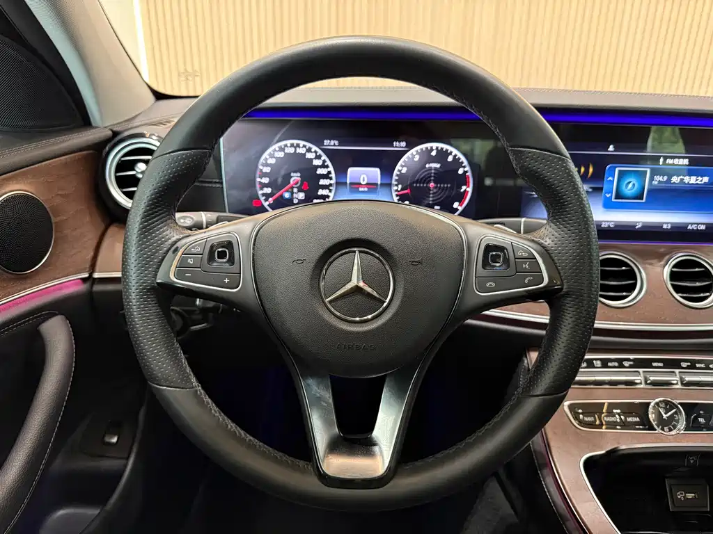 Mercedes-Benz E-Class 2018 — фото 8