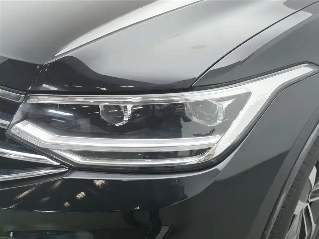 Volkswagen Tiguan L 2023 — фото 7