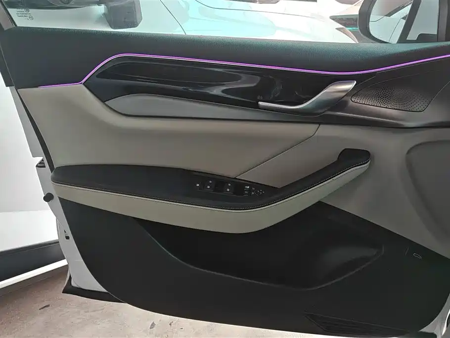 BYD Qin PLUS 2022 — фото 7