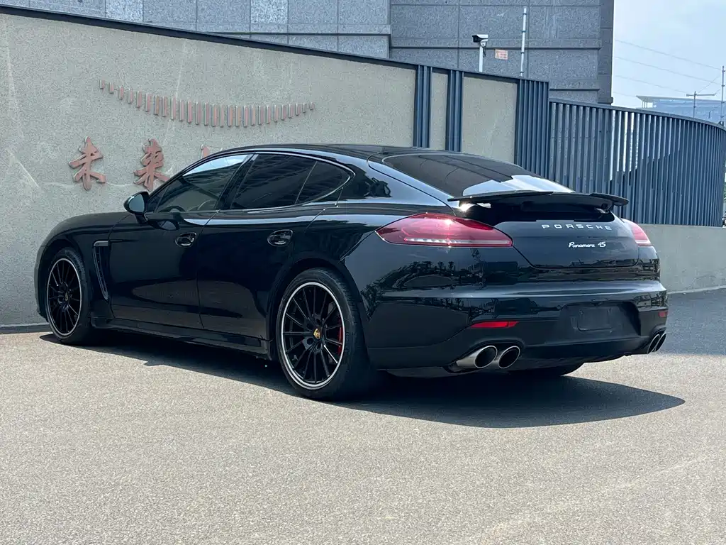 Porsche Panamera 2016 — фото 9