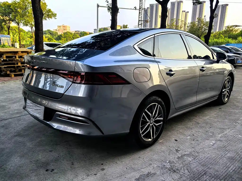 BYD Qin PLUS 2022 — фото 4