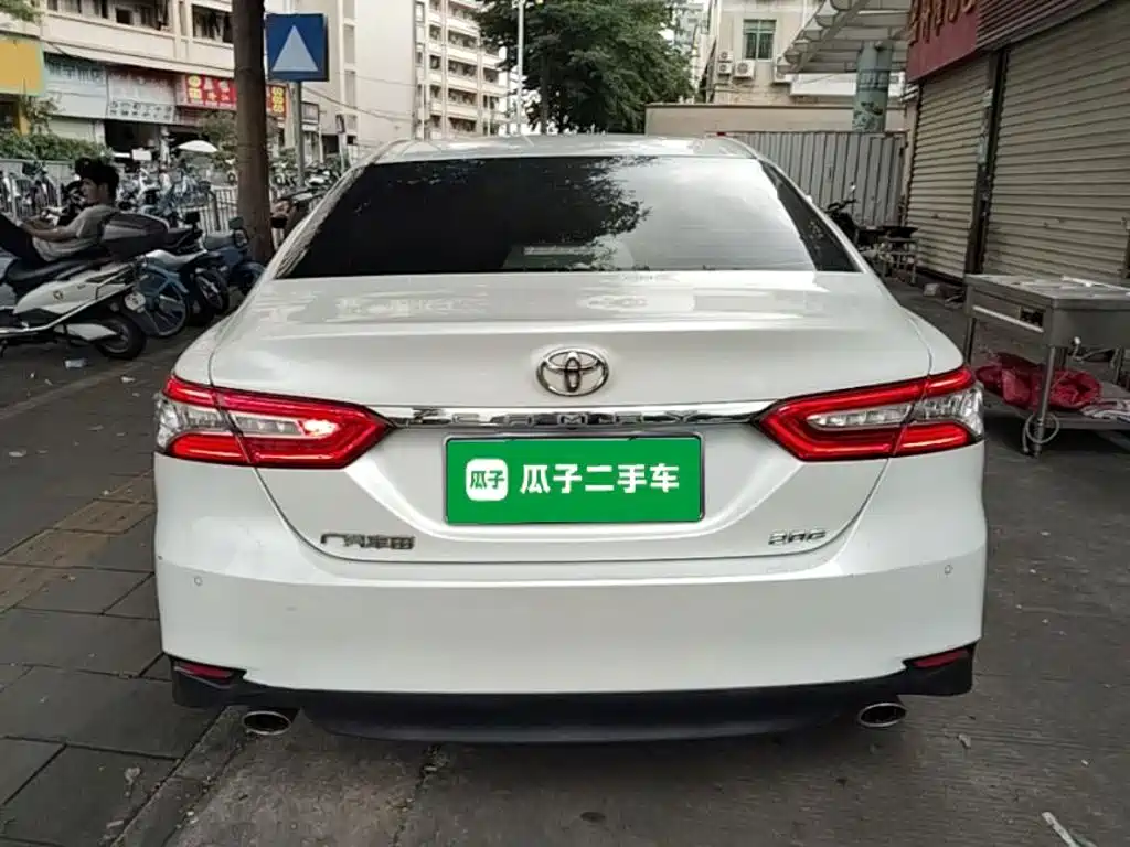 Toyota Camry 2020 — фото 6