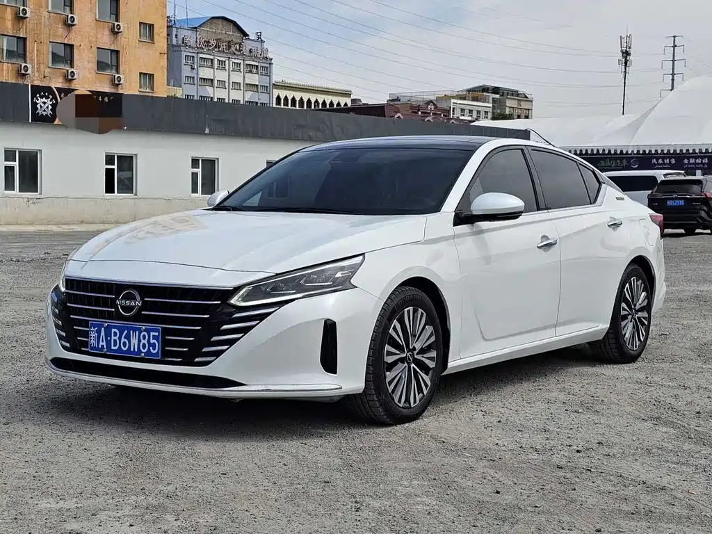 Nissan Teana 2023 — фото 1