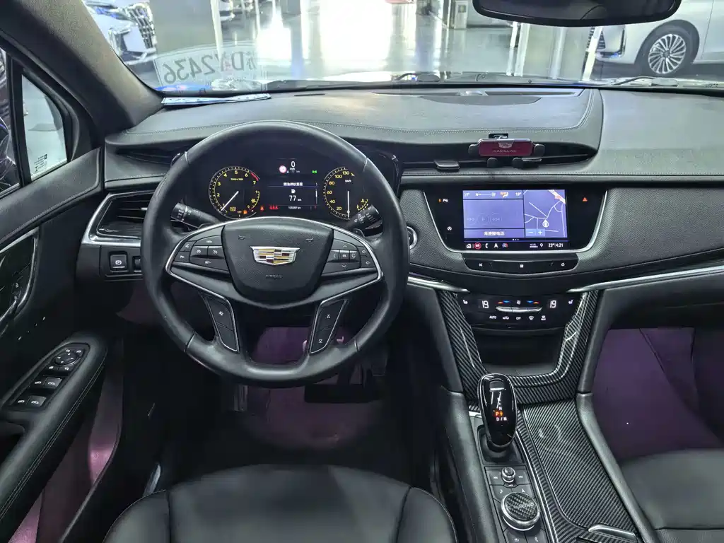Cadillac XT5 2020 — фото 11