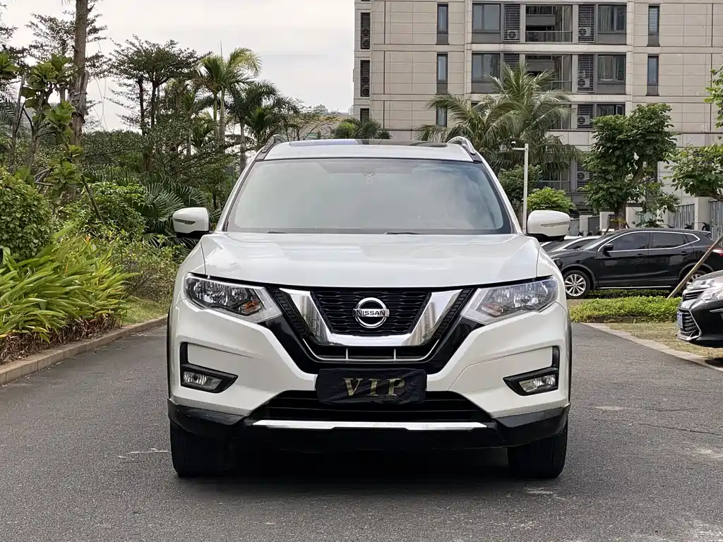 Nissan X-Trail 2018 — фото 2