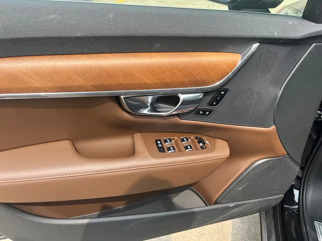 Volvo S90 2025 — фото 11