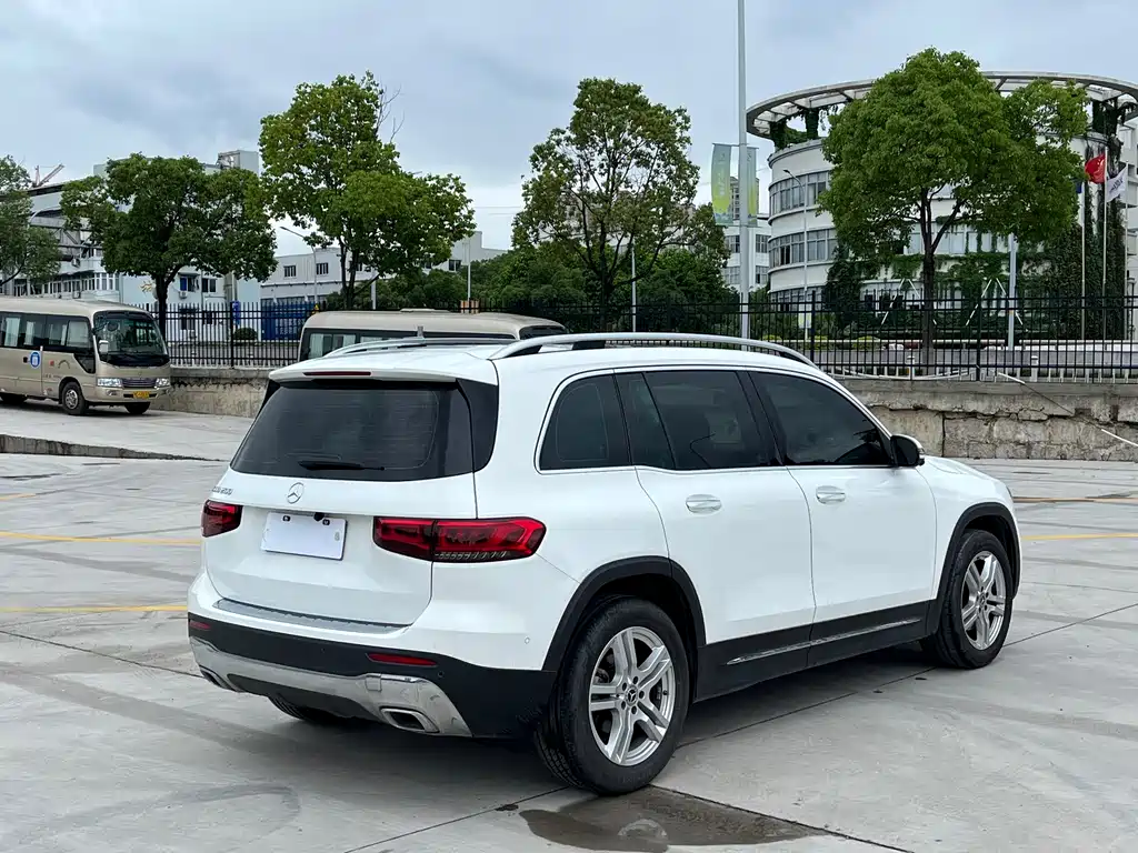 Mercedes-Benz GLB 2020 — фото 19