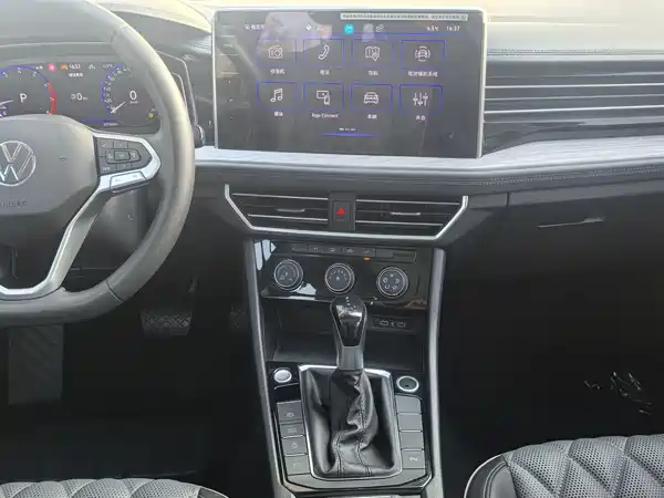 Volkswagen Sagitar 2023