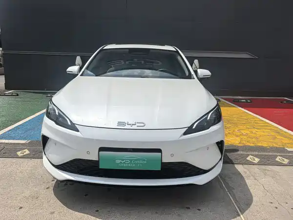 BYD Seal 05 DM-i 2025