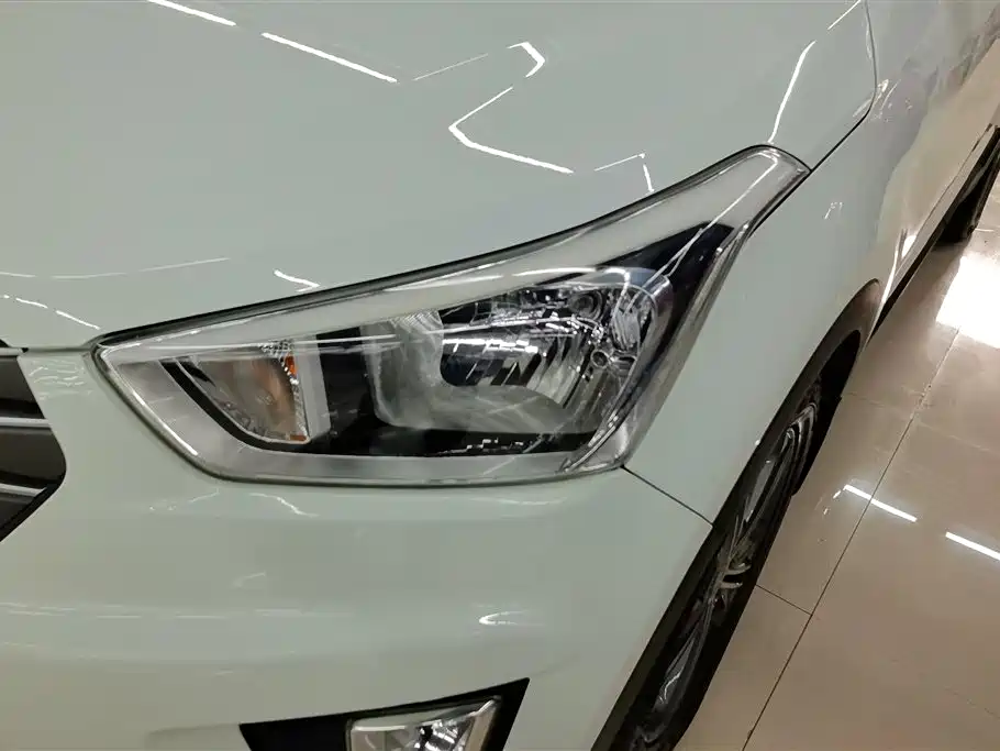 Hyundai ix25 2015 — фото 5